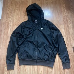 Nike Sportswear Windrunner
Men's Hooded Jacket(used no details)